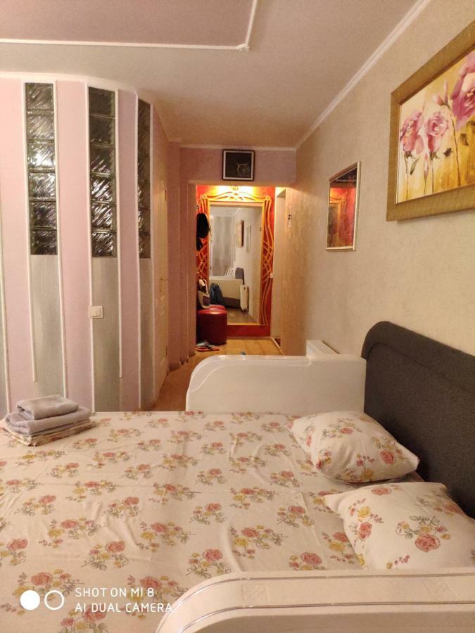 מוקצ'בה Apartments Domovik Latorichnaya,3 מראה חיצוני תמונה